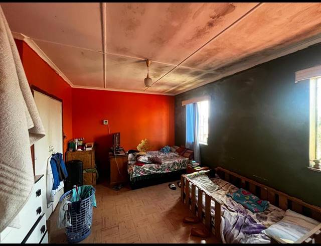 8 BEDROOM DUPLEX FOR SALE IN ROSETTENVILLE